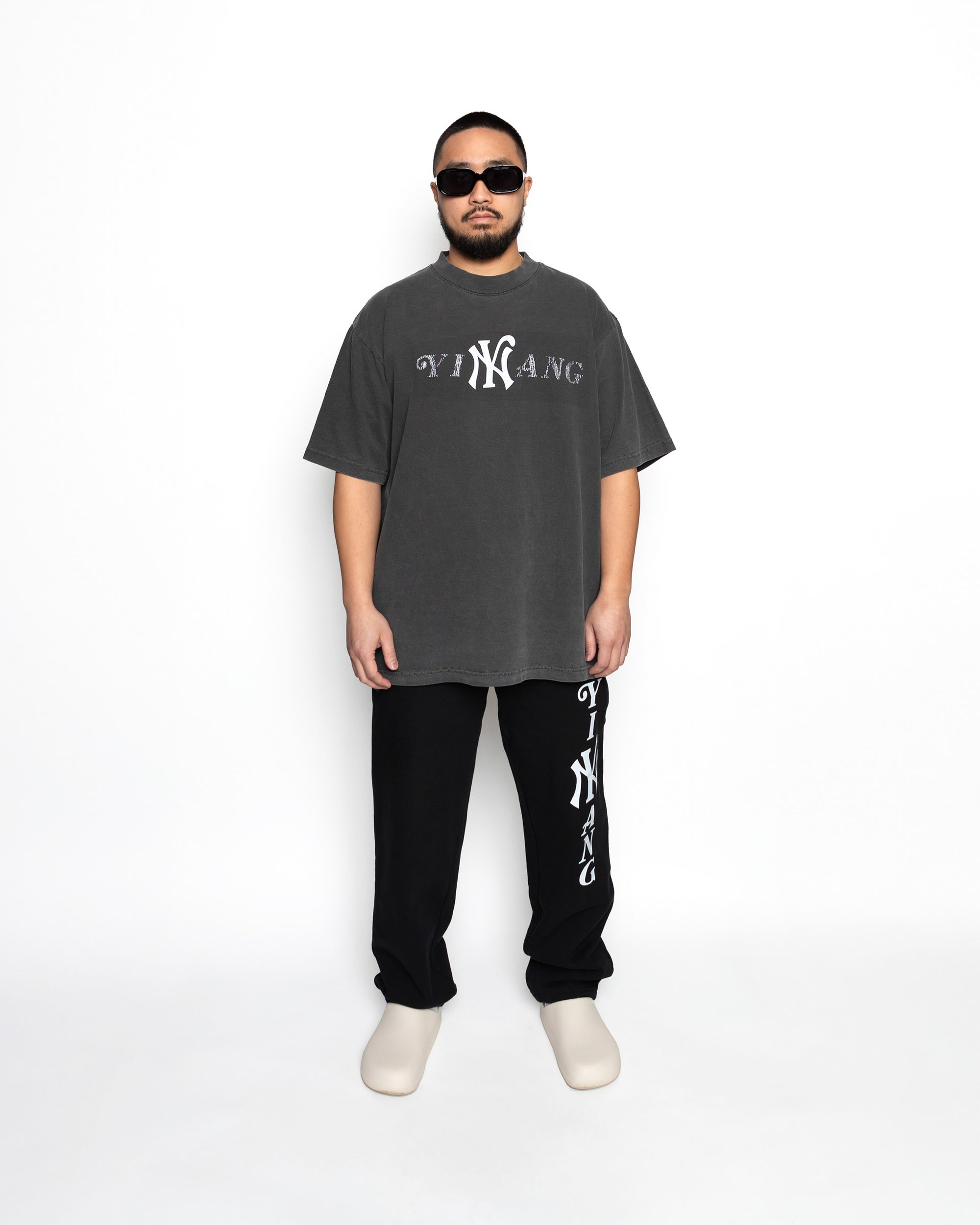 YIN YANG HEAVYWEIGHT SHIRT - (SHADOW GREY)