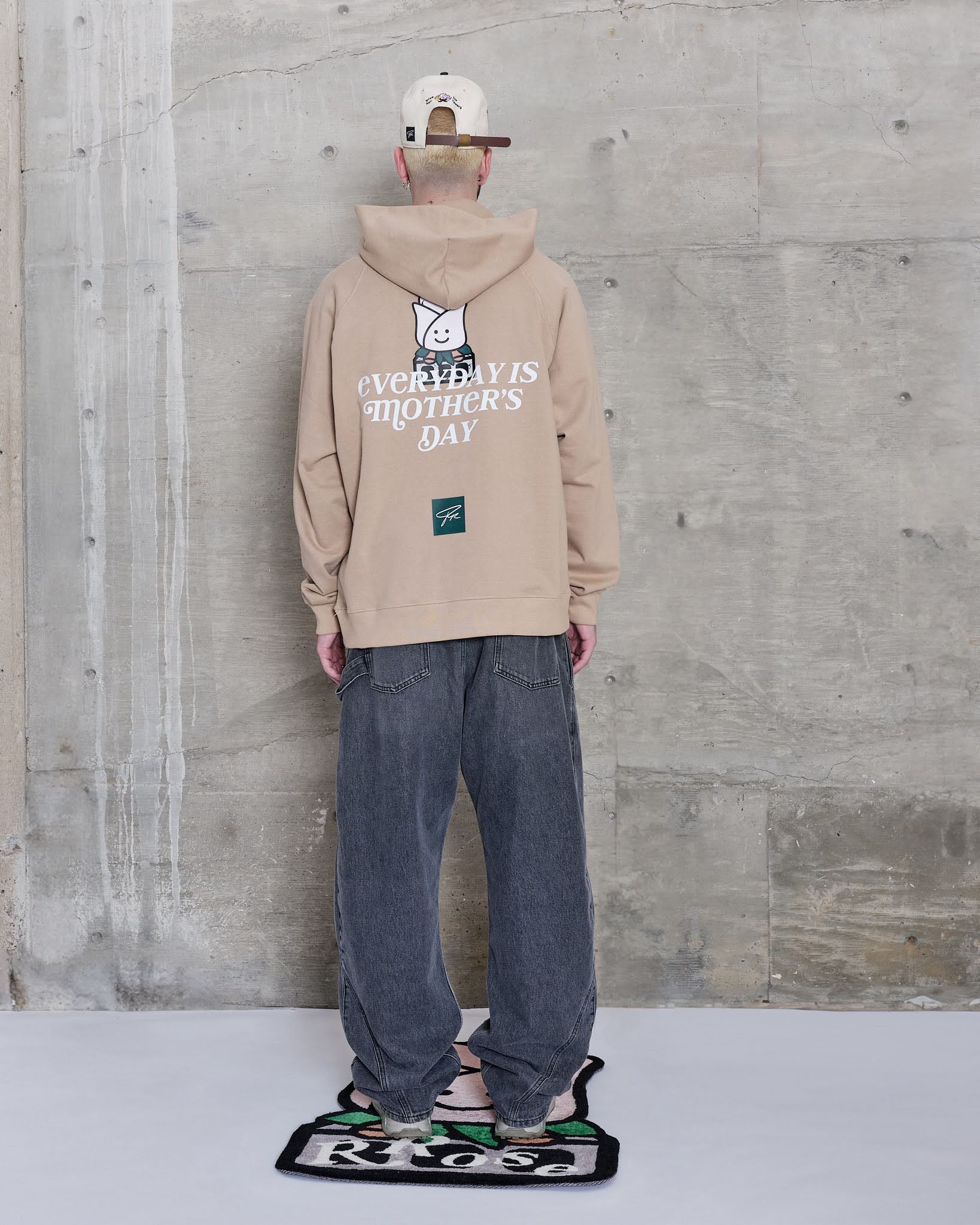 EVERYDAY IS MOTHER'S DAY 2025 HEAVYWEIGHT HOODIE - (FADED SAND)