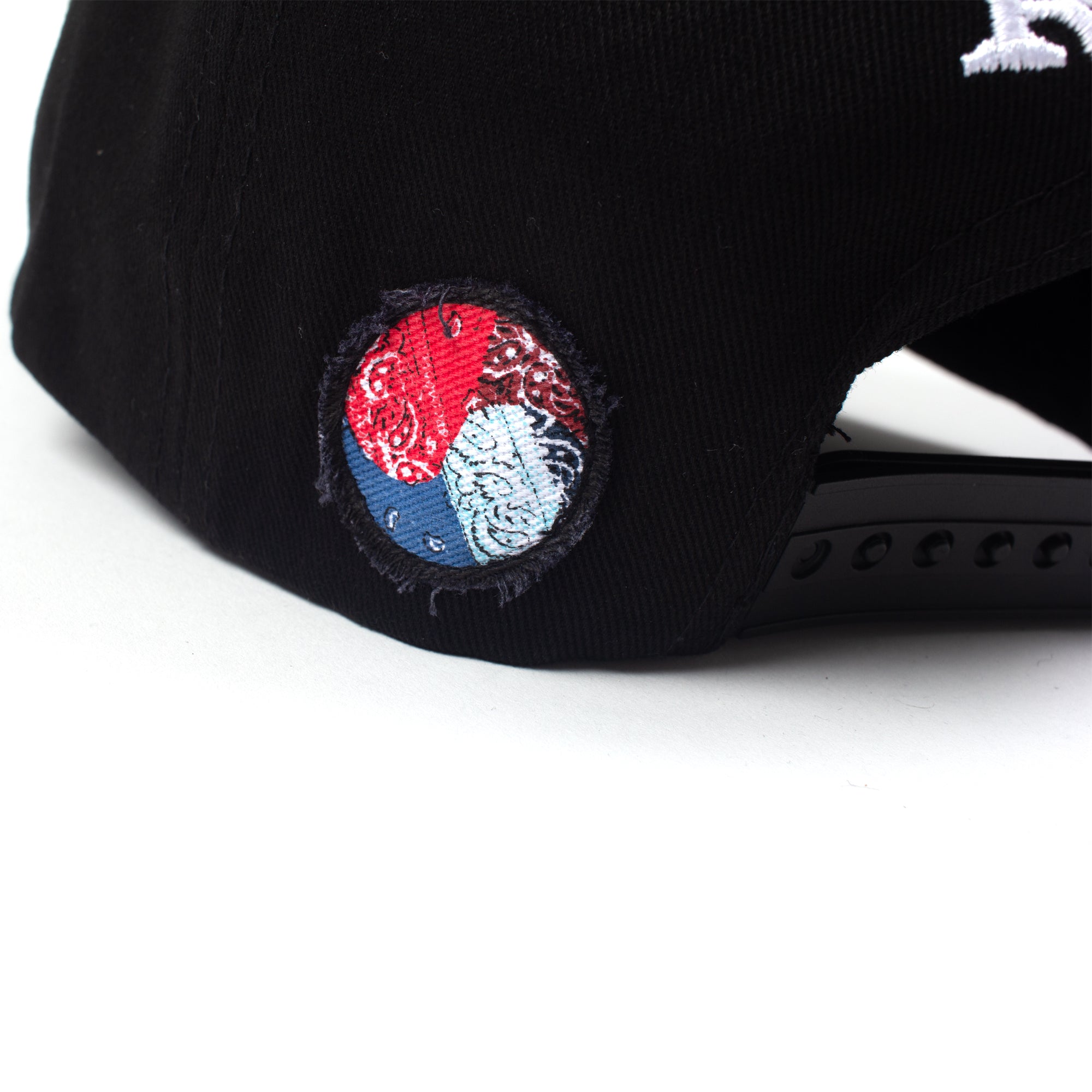 YIN YANG A-FRAME 5 PANEL HAT - (PHANTOM BLACK)