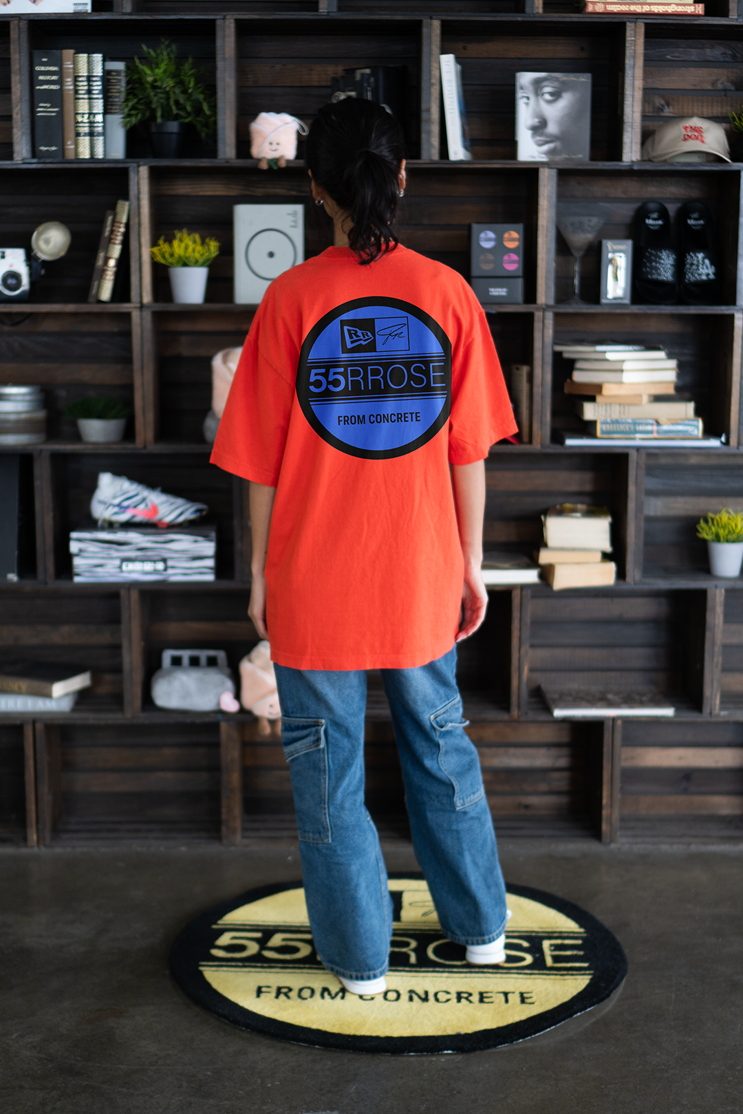 A NEW ERA HEAVYWEIGHT SHIRT - (GOLDEN GATE ORANGE)